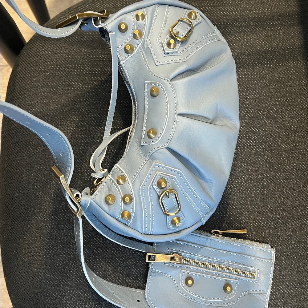 Genuine Leather, Made in Italy Handbag.Black or Blue - Picture 14 of 15
